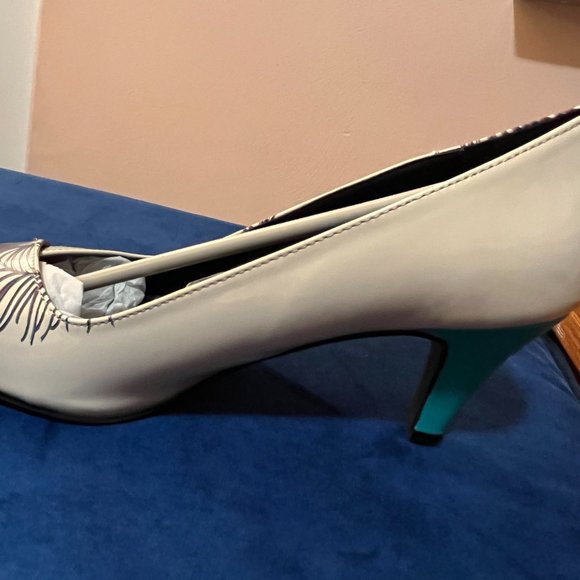 NEW Modcloth TUK Peacock Peep Heels, sz 9 - Picture 4 of 5